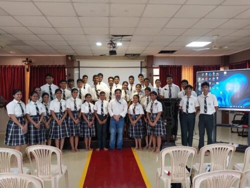 WhatsApp Image 2024-10-22 at 08.58.21 (1)